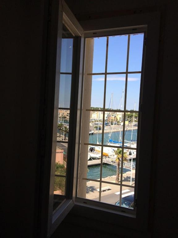Gruissan Appartement Calme, Vue Sur Port De Plaisance -Clim, Empl.Parking Екстериор снимка