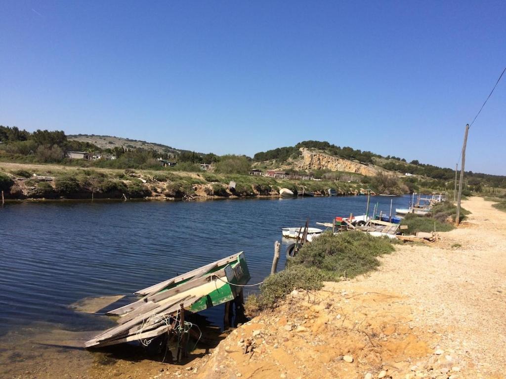 Gruissan Appartement Calme, Vue Sur Port De Plaisance -Clim, Empl.Parking Екстериор снимка