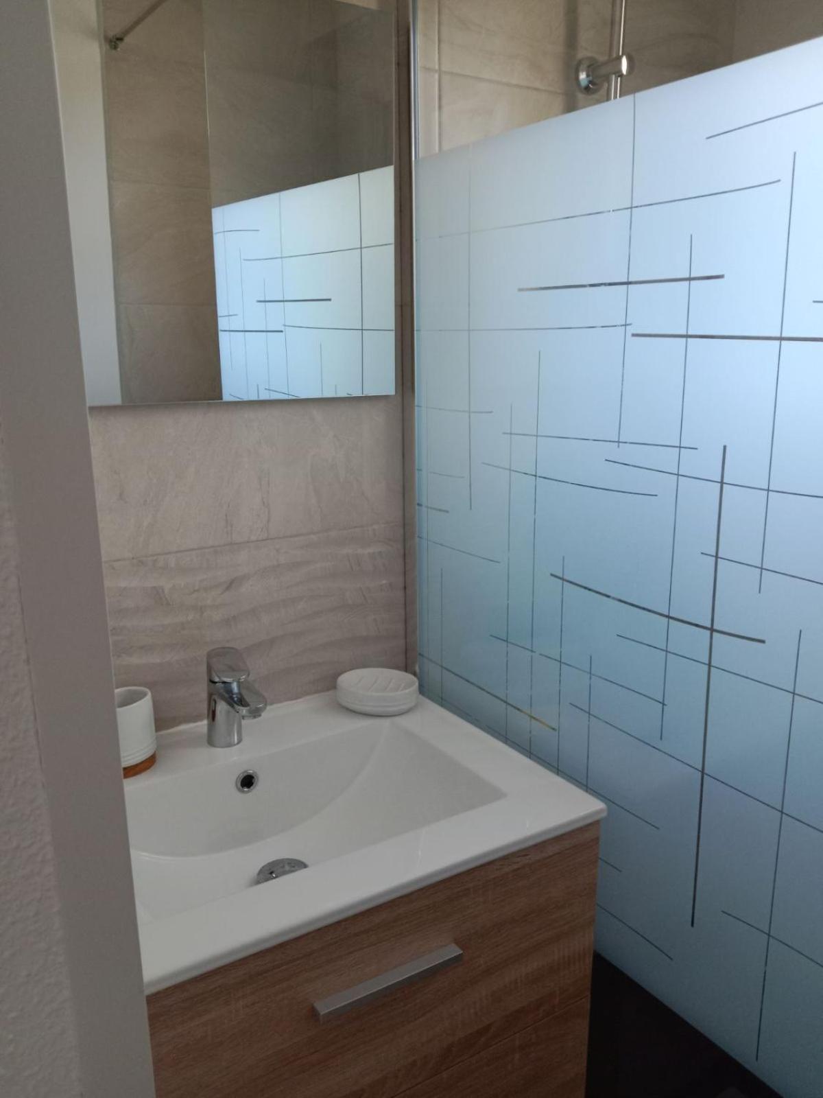 Gruissan Appartement Calme, Vue Sur Port De Plaisance -Clim, Empl.Parking Екстериор снимка