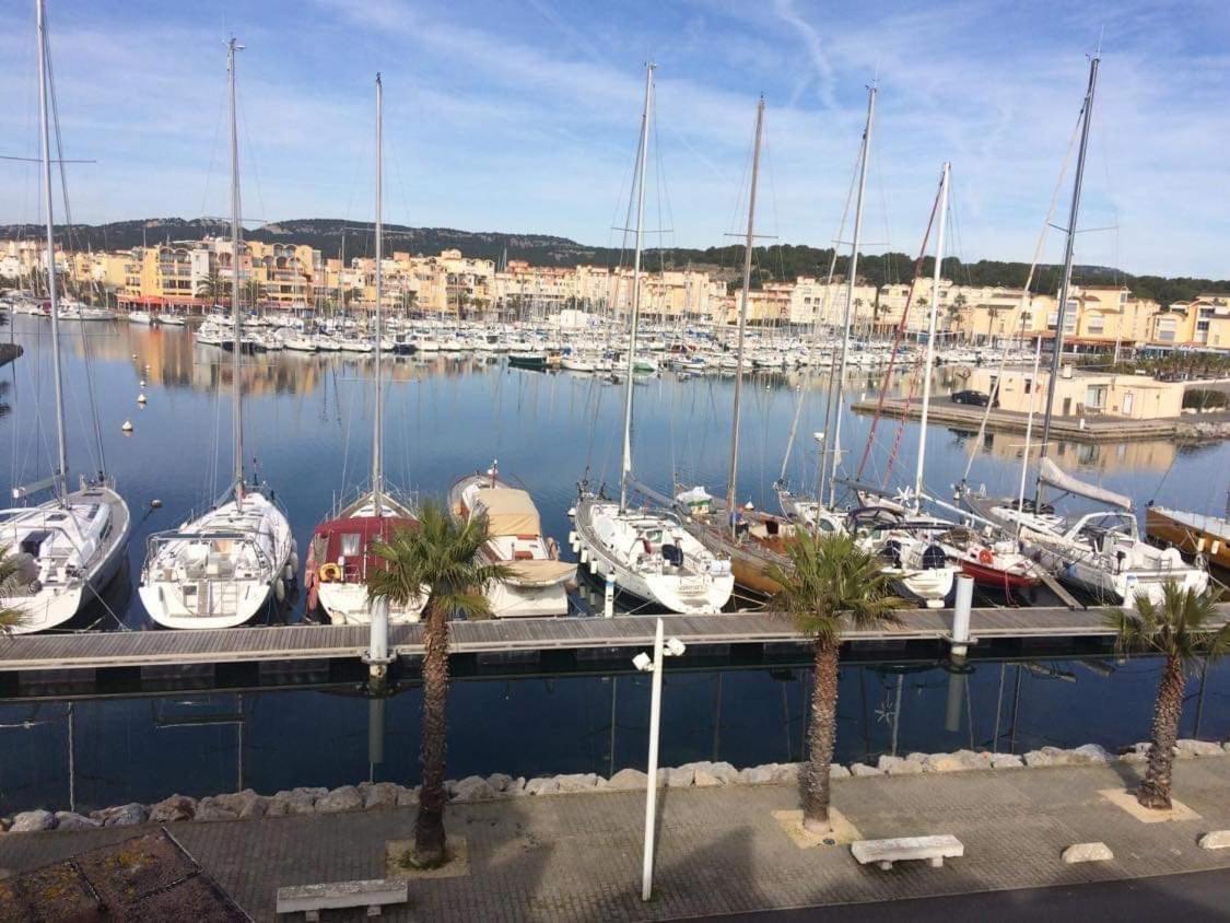 Gruissan Appartement Calme, Vue Sur Port De Plaisance -Clim, Empl.Parking Екстериор снимка